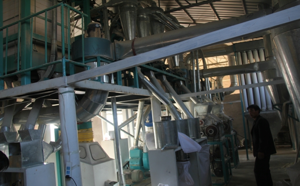 <a href=http://www.igem2.net.cn/product/ target=_blank class=infotextkey>玉米深加工設(shè)備</a>